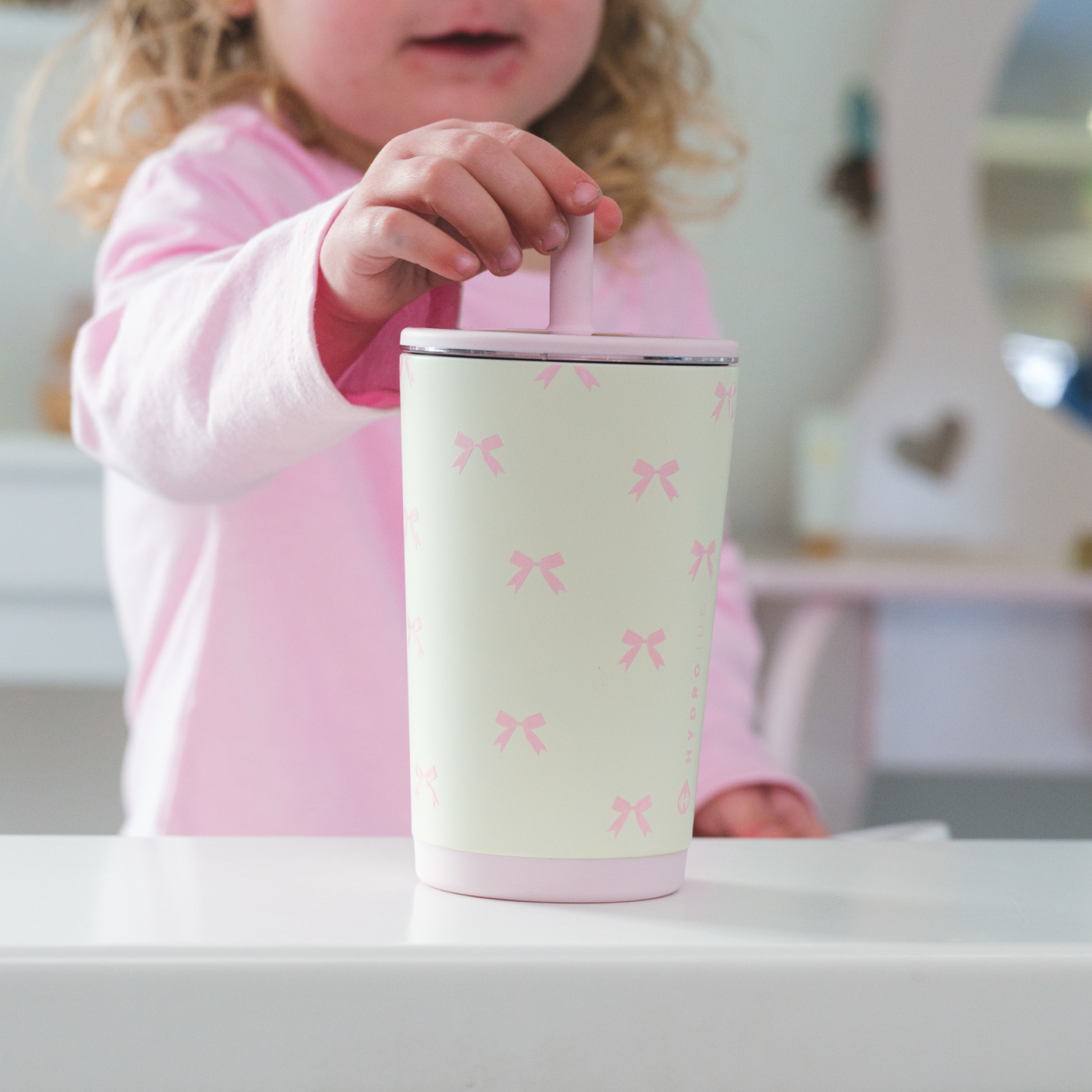 bows-14oz-415ml-l3 EverydayTumbler-Bows-WPI_1.png