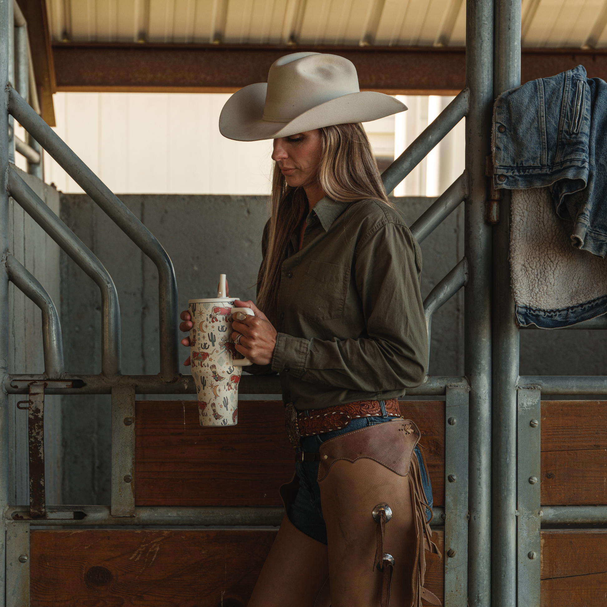 rodeo-32oz-946ml-a6 TRVL32-Rodeo-6-WPI.png